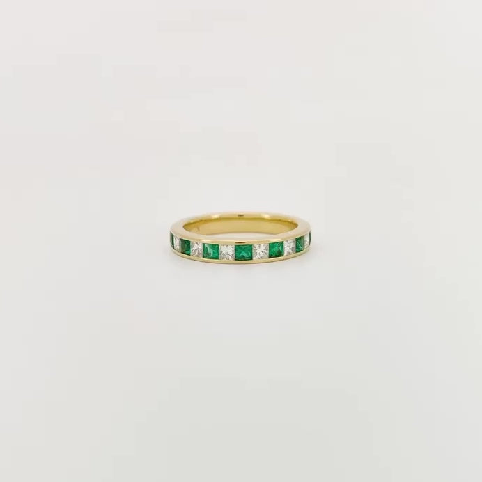 Emerald and Diamond Ring band 18K Yellow Gold